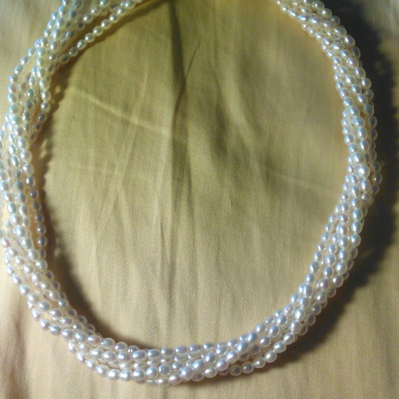 BNWOT VINTAGE ( NECKLACE, BRACELET) AUTHENTIC PEARL SET W/ UNIQUE BALL CLASP - Picture 5 of 6